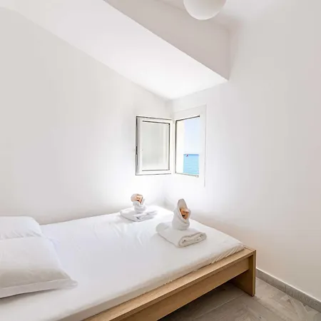 Sublime 2 Bedroom Flat, Terrace Sea View - Apartment